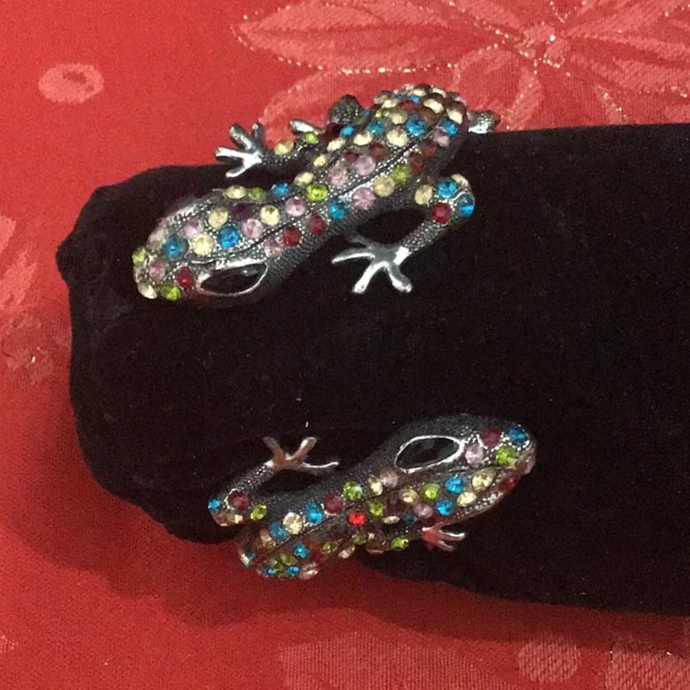 Colorful Rhinestone Gecko Lizard Cuff Bracelet Wrap Hinged Metal NWT